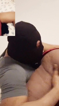 Crot di mulut setelah pesta klub malam