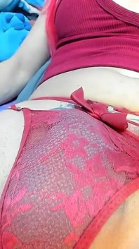 Rood shirt en goed klaarkomen
