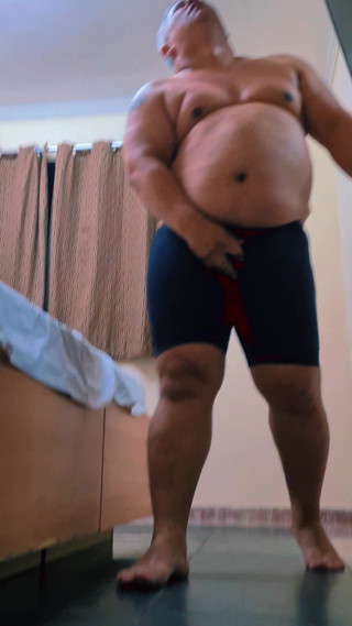 Punchbagplz: (Vedere la persoana 1) Căpitanul dominator versus tine (joc de roluri de...