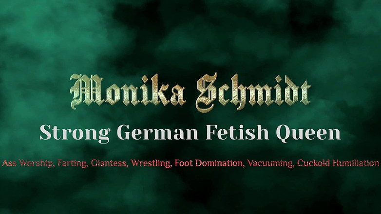 Strict Senz: Monika Smith Edepsiz Ayakkabı Tabanları Dev Kalçaları Yalıyor