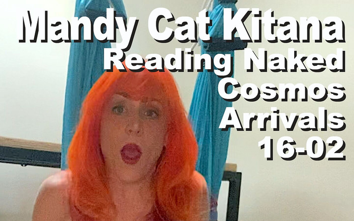 Cosmos naked readers: Mandy Cat Kitana leest naakt de cosmos aankomst PXPC1162