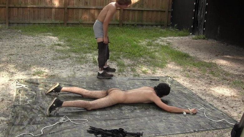 Dream Boy Bondage: Outdoor Slave - Chapter 3