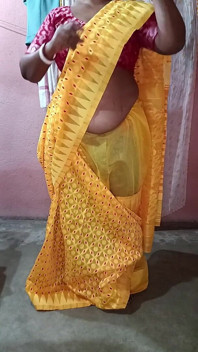 Si jalang solo menjilat saree kuning