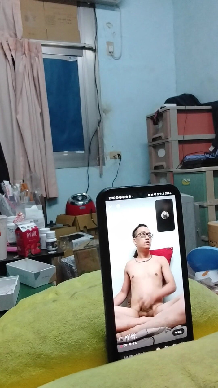 Gaysian fun: Випадкові відеодзвінки, показані незнайомцям