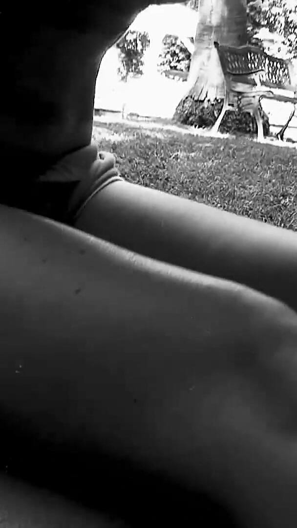 Zona Divas NET: Classica seduzione lesbica calda dopo lezione di yoga