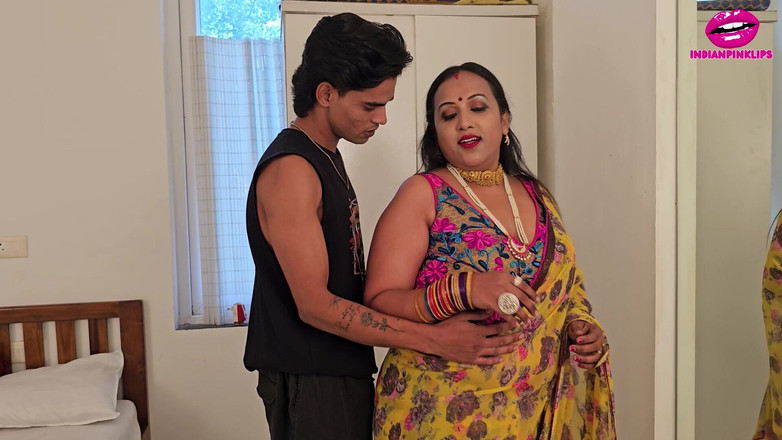 Indianpinklips: ビンドゥ・バービーのデヴァルとのセックス