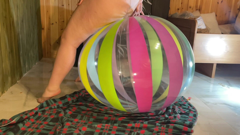 BeachBallsDuo: İki büyük 42 ve 48 plaj topu 200 kilomuzun altında eziliyor!