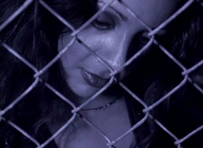 Lesbo Tube: Vollbusiges lesbisches schätzchen bekommt ihre möse geleckt und mit spielzeug...