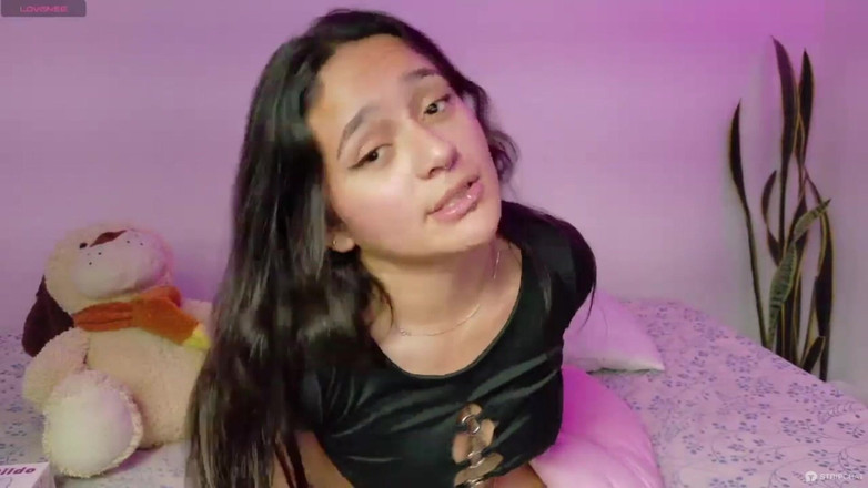 Emilyn Grifs: Seks Tengere Naakte Onderdanige Show