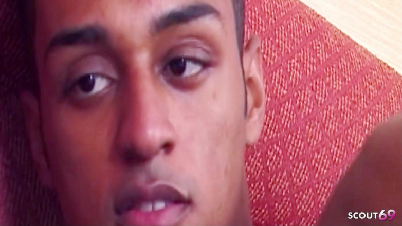 Shemale TS Collection: Latina med en tjock kuk knullar sin första blonda Shemale...