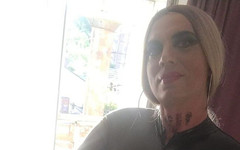Georgetta: Latexová mastrubace 1