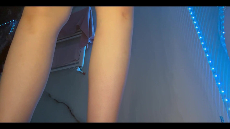 JuiceLussie: Anal jebanie z dużym dildem w Doggystyle i cumming tak...