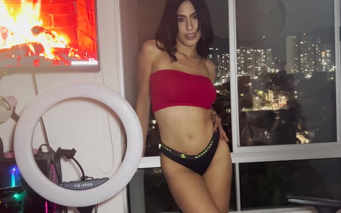 Alicia Trece: Hot Roommate