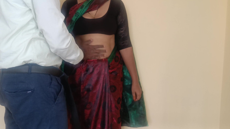 Magilmathi: College Teacher Hot Romance Viral Video