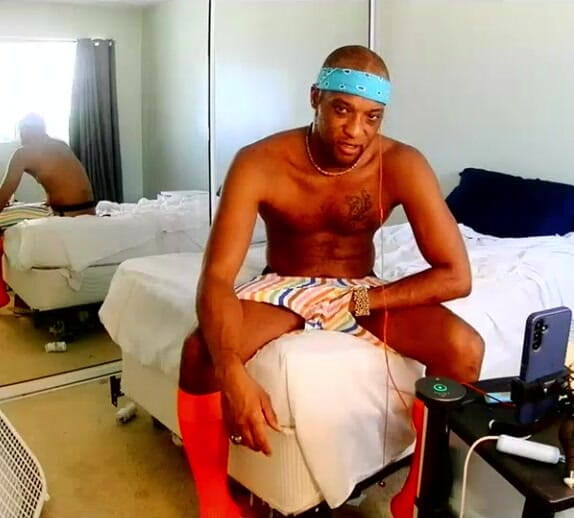 Kennie Jai: Kennie Jai Jerks and Shoots!