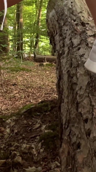 Elle manque de se faire prendre : baise dans un lac en plein air, branlette et pisse