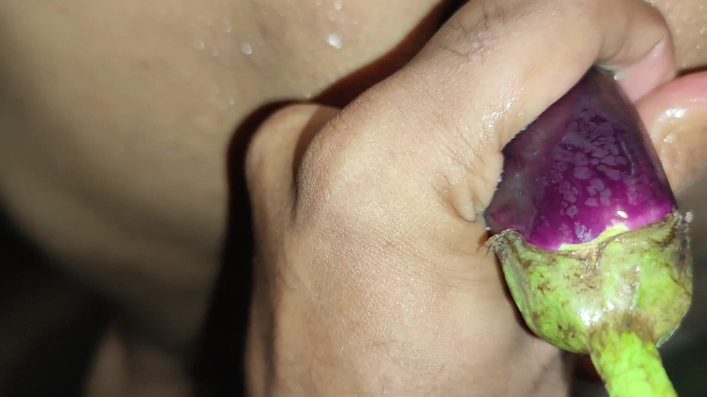 desi bhabhi videos: Archita Phukan Bhabhi Ki Baie-mă Futai &amp; sex anal cu Brinjal...