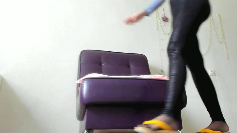 Rarible Diamond: Procházka v dřevěných žabkách