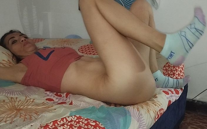 Mr_jhovin: Kropki w pochwach mojego przyrodniego kuzyna