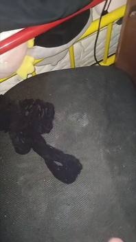 Sissy S’amuse Avec Son Vibromasseur