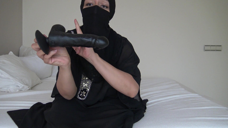Souzan Halabi: Arab Dirty Talk Stepmother Stepson