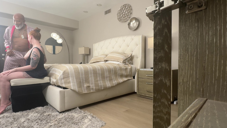 Shaundam: 그녀의 구멍을 벌려주는 비하인드 스토리 앨리슨