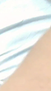 Trisha sexy culo jugando con su culo