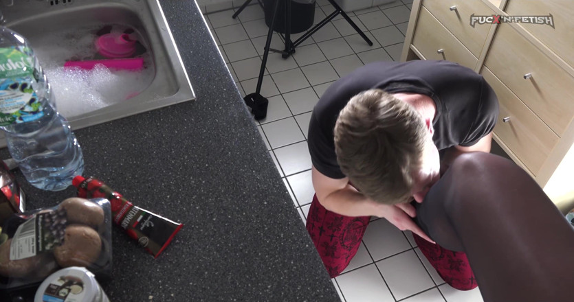 Fuck n Fetish: Pieds en nylon léchés