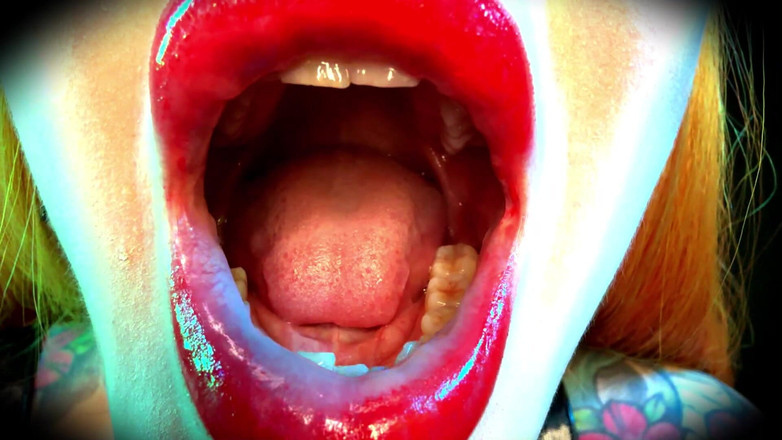 Baal Eldritch: 梳理，迷恋，吃 - Giantess，第一人称视角，executrix