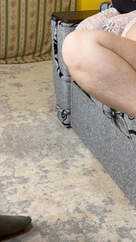 Meine frau bekommt großen zucht-creampie in ihre haarige muschi vor mir - milchige mari