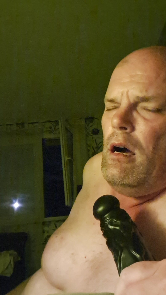 Fickspecht: The Ass Fucking Continues for the Slut