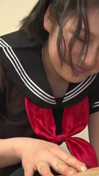 Strikte instructeur met een naakt geheim. Rondborstige G-cup Maiena Yuri - scène 2