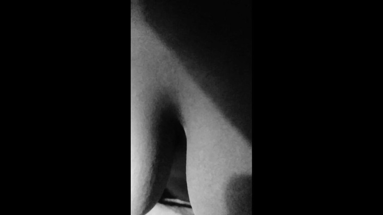 NehaBigBoos: Мачеха наслаждается нажатием на сиськи и массажем дези бхабхи