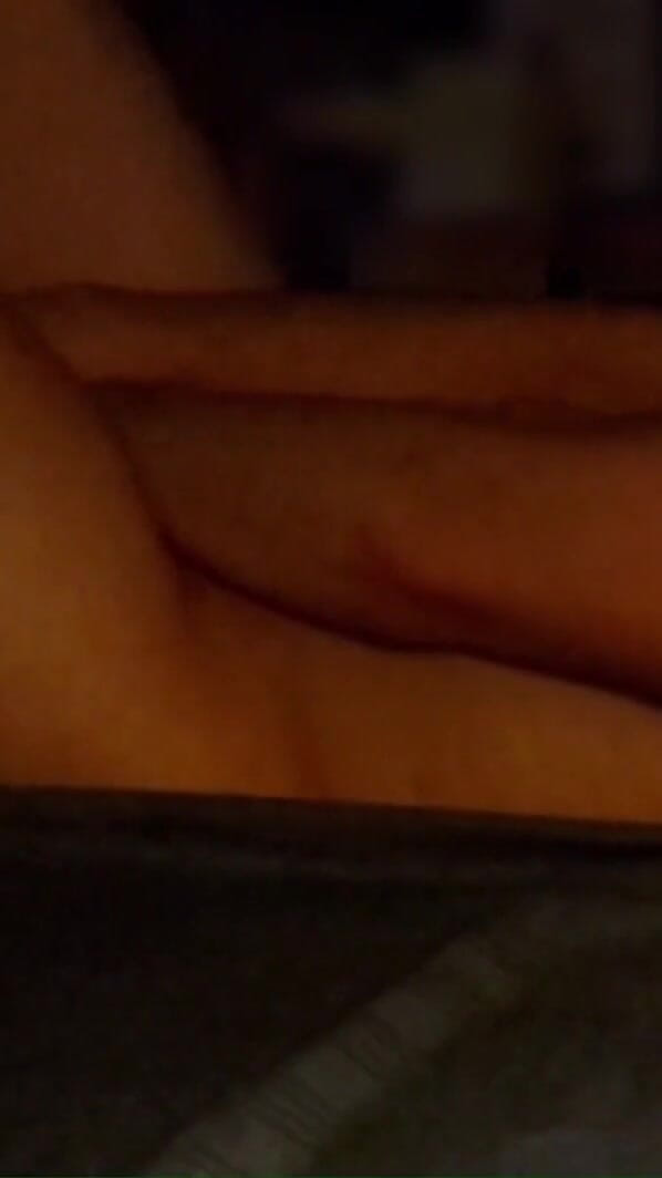 Solo Adventure 15 Female Masturbating (210822c) (SassieMILF)