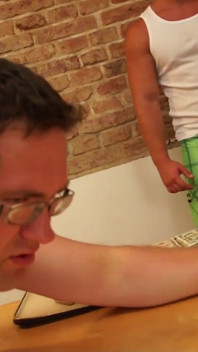 Bodybuilders Vs. Beerlovers Arm Wrestling