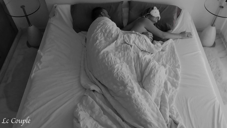 LC couple: Married Couple Early Morning Wake up Sex, Fingering and Cumshot...