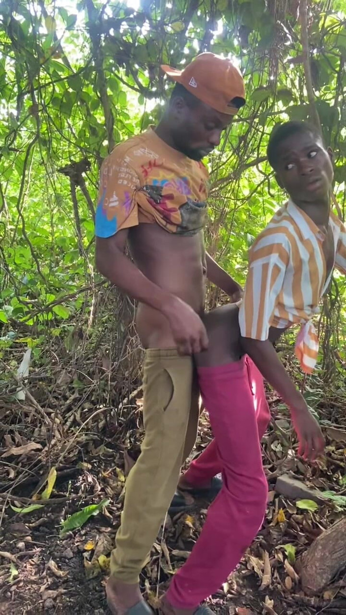 Smallmighty: Dinastia sexo a três