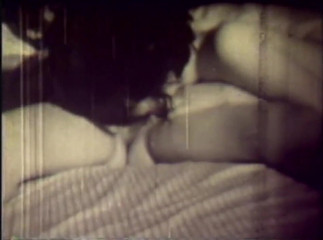 Vintage Usa: Incredibly wild vintage lesbian sex