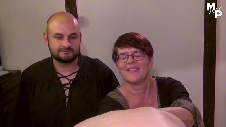 Schwester Sandra: Amante Sandra e Marcus Pollack fisting seu bi-escravo