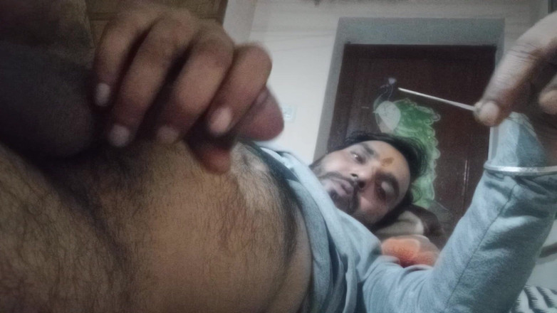 Rajasthani-old-lover: भारतीय आदमी मजा ले रहा है