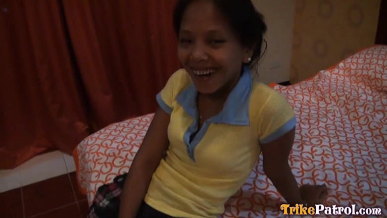 Trike Patrol - Tuk Tuk Patrol: Dim lighted hotel sex with horny teen I just met