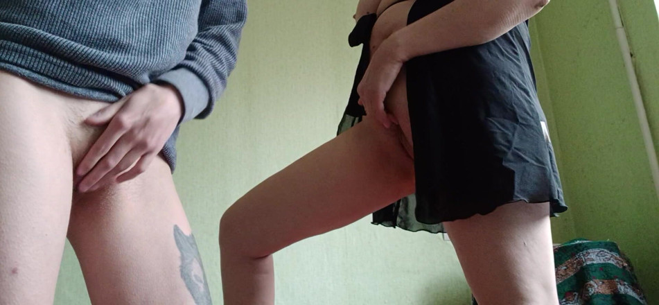 Lesbian-candys: Mi masturbo con la mia matrigna quando nessuno è a casa