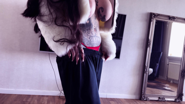 Miss Alessa Milano: Cap Upside Down &amp; Jewelry Shines - She Blows Me Like a...