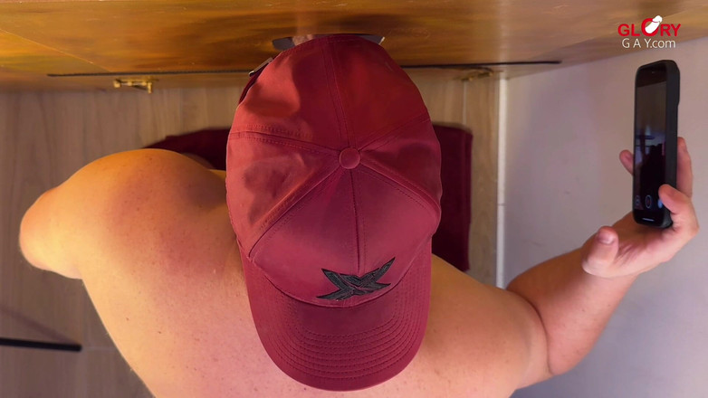 GLORYHOLEGAYS: Incredibile Italo Doppio Shot: Duro e Vivace in Bocca