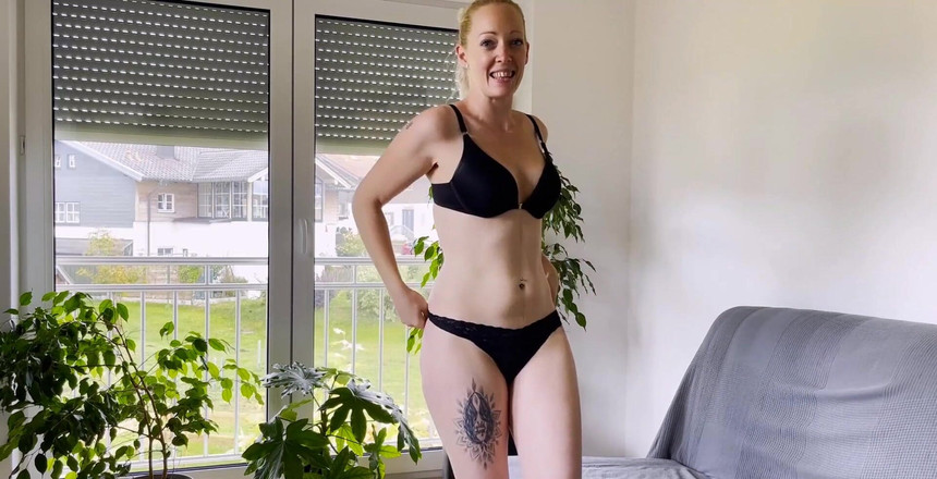 Lea Kirsch: 当我的前任发现！我展示自己完全裸体！