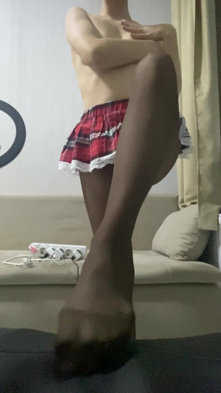 teenstep: Sweet Teen Girl in Tights and Skirt