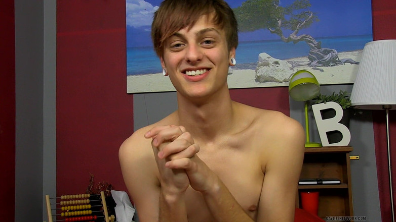 Lollipop Twinks: Interviewing Sexy Jason