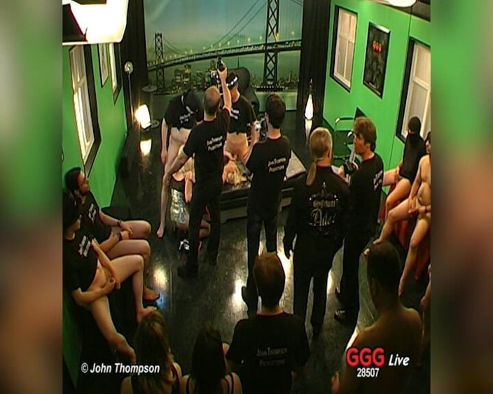 FUCK PARTY XXX and VINTAGE PARTY: Vivian Sucks Cock in Ggg Live Gangbang and Takes Facial...