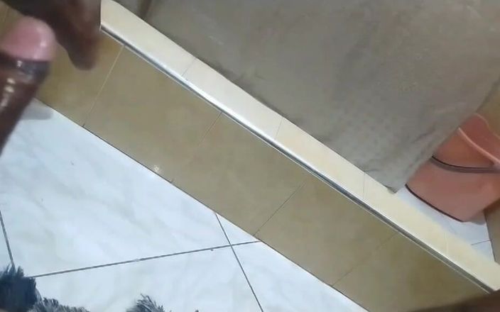 Island Bratz: Malá roztomilá nevlastní sestra polyká mrdku a na VELKÉ ČERNÉ péro!...