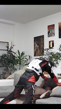Neuk deze verdomde teef